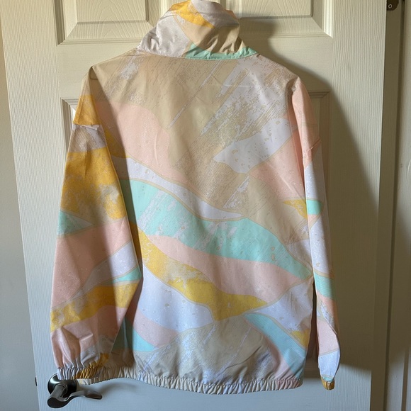 New Balance Pullover Wind Breaker - Picture 2 of 5